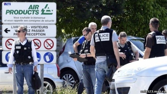 ტერაქტი საფრანგეთში - სავარაუდოდ ისლამისტებმა მამაკაცს თავი მოკვეთეს